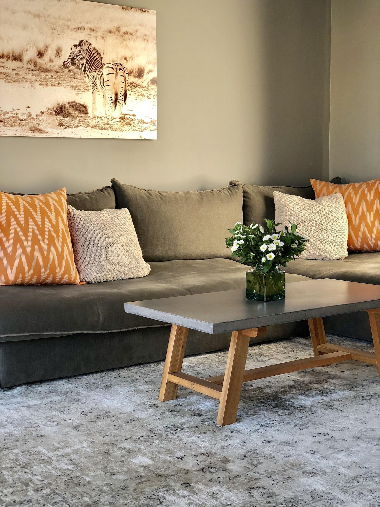 5 Options Guest House Bloubergstrand Bagian luar foto
